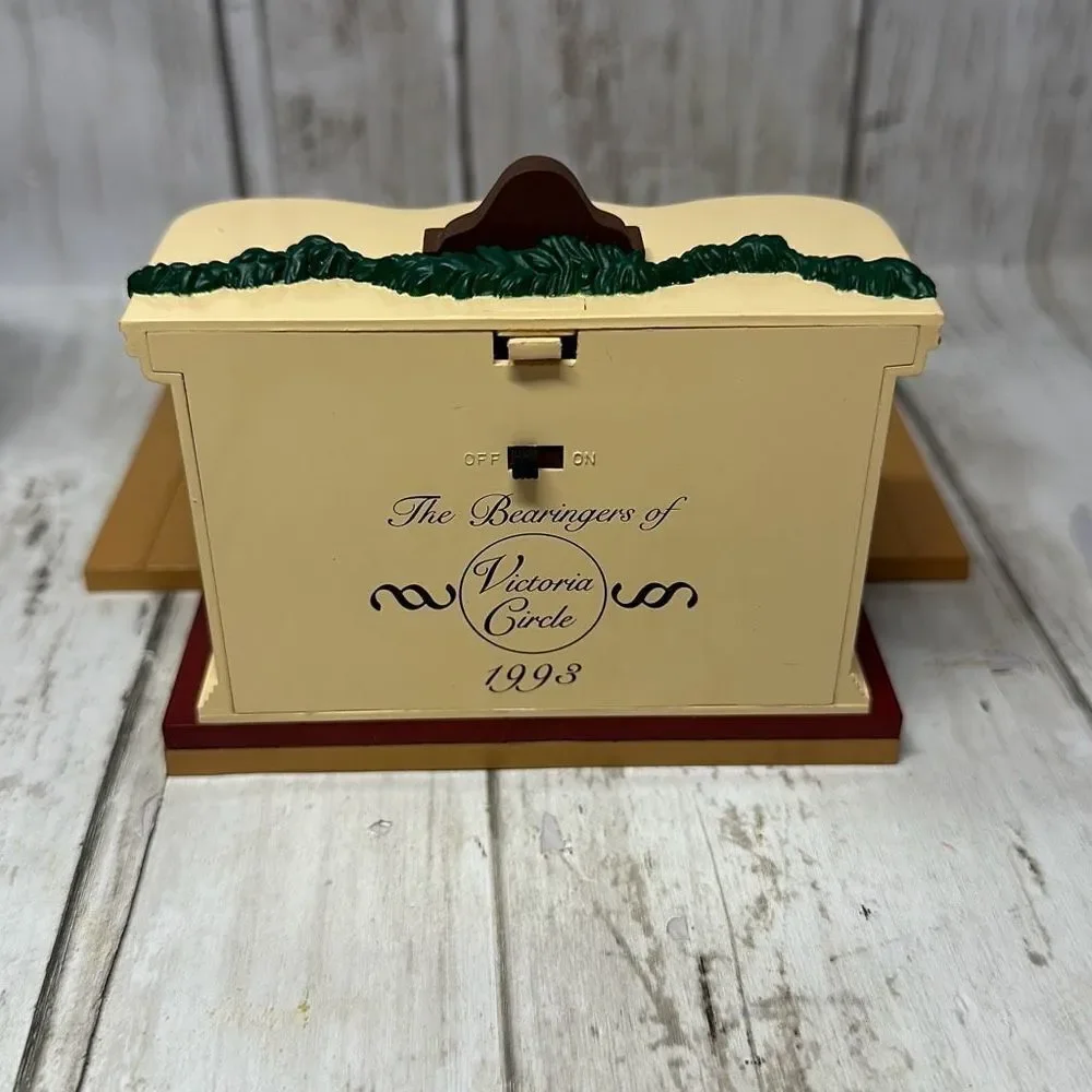 Vtg 1993 Hallmark Keepsake Ornaments The Bearingers Mama Abernathy‎ Fireplace